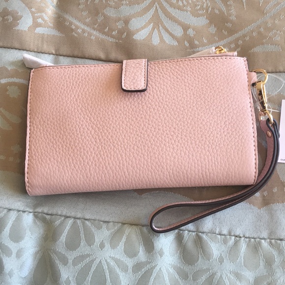 Michael Kors Jet Set Travel Large Trifold Wallet Blossom  Michael Kors Jet Set Travel Wallet in Blossom